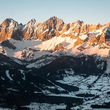 Alpine Boutique Wollée Hotel 4*