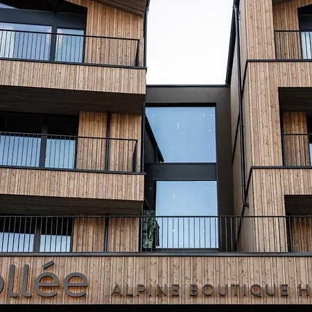 Ξενοδοχείο Alpine Boutique Wollee 4*