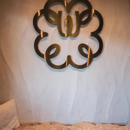 Готель Alpine Boutique Wollee 4*