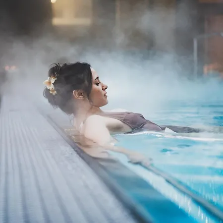 Alpine Boutique Wollee Готель