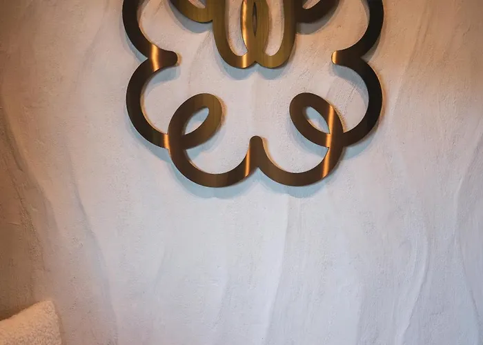 Ξενοδοχείο Alpine Boutique Wollee 4*