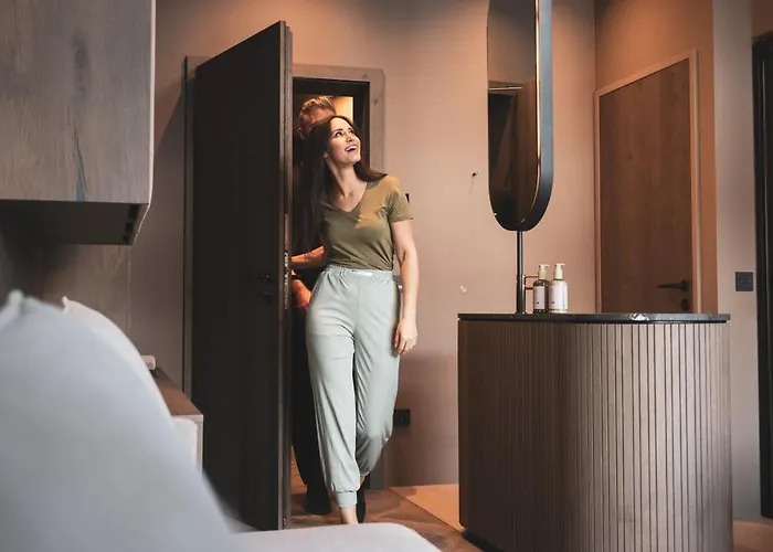 Alpine Boutique Wollee